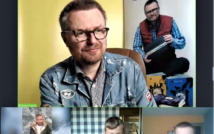 screen przedstawia uśmiechniętego mężczyznę w okularach w koszuli w kratę i kurtce dżinsowe.na dole zdjęcie mężczyzny w kurtle za nim wnętrze jaskini.następnie widać dwóch chłopców